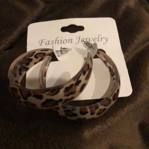 CHEETA PRINT HOOPS.